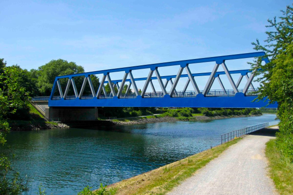 Design Of Warren Truss Steel Footbridge